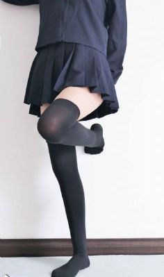 他是谁
