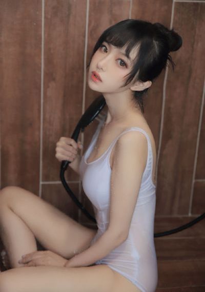 钢琴教师在线观看