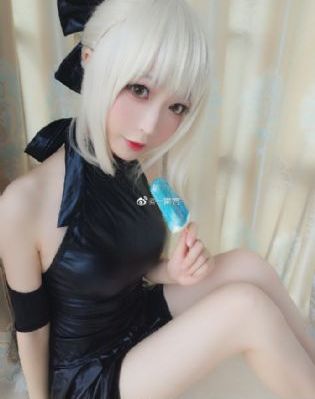 撕开情趣内衣让他呻吟让他爽